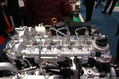 裝配玉柴國六發(fā)動(dòng)機(jī)，東風(fēng)御風(fēng)V9客貨兩用車全方位解析